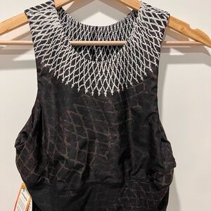 NWT Yoga Democracy Free Range Yoga Top